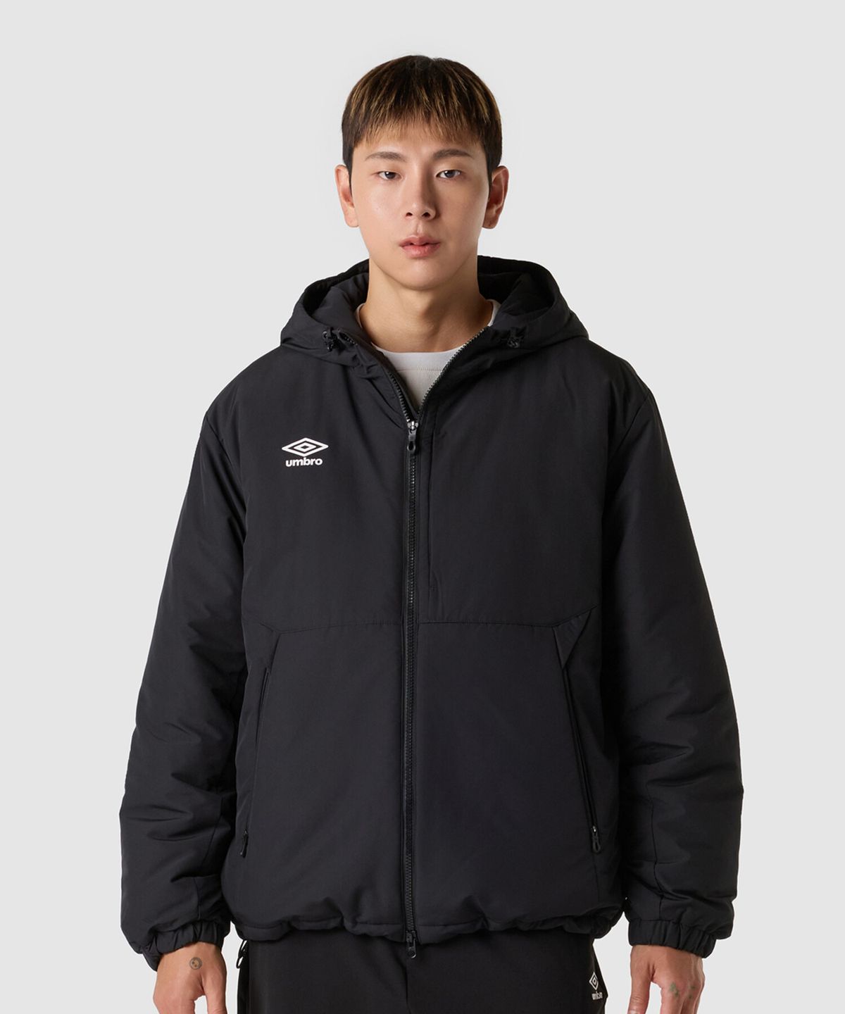 엄브로(UMBRO) 베이직 후드형 패딩 자켓 블랙 UQ421SPJO1
