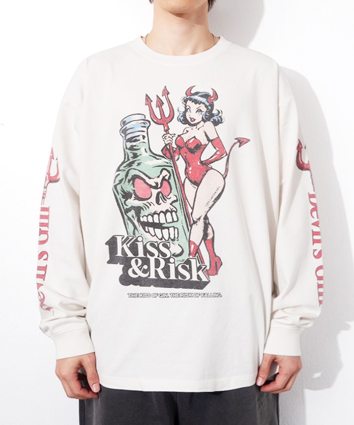 큐티에잇 가먼츠(QT8 GARMENTS) RG Kiss & Risk Washed Long Sleeve (Ecru)