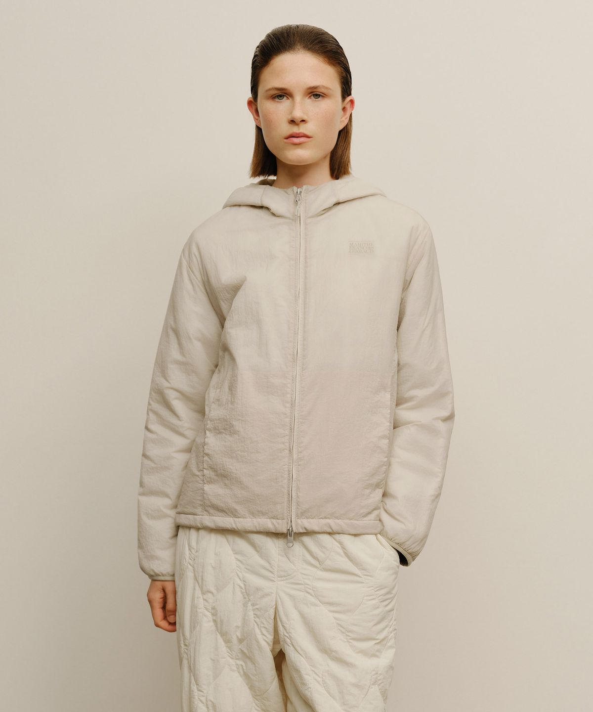 마리떼 스포츠(MARITHÉ SPORT) MARITHE SPORT HOODED PADDED JACKET light beige