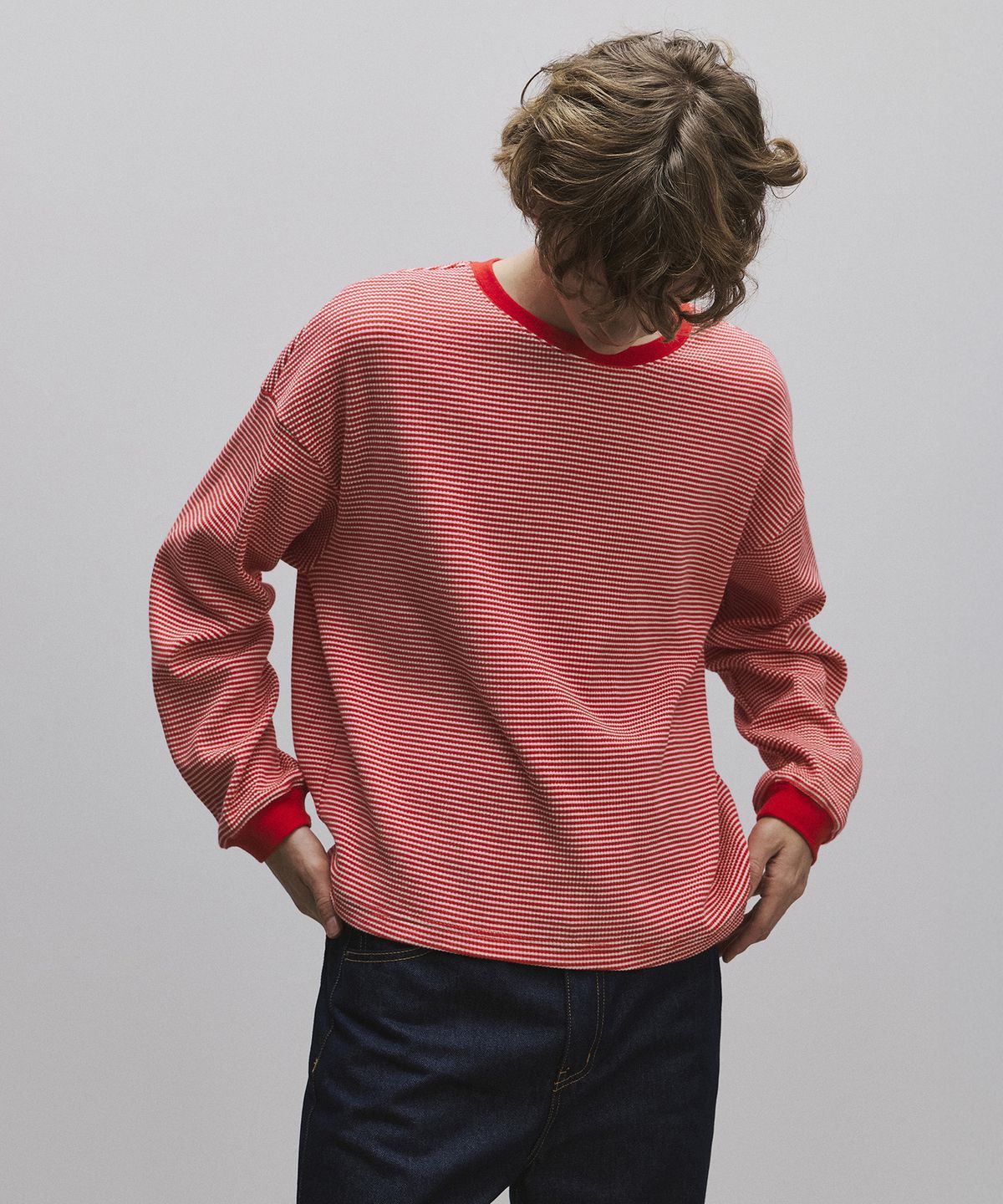 롤링스튜디오(ROLLINGSTUDIOS) DROP SHOULDER COTTON STRIPED T-SHIRT RED