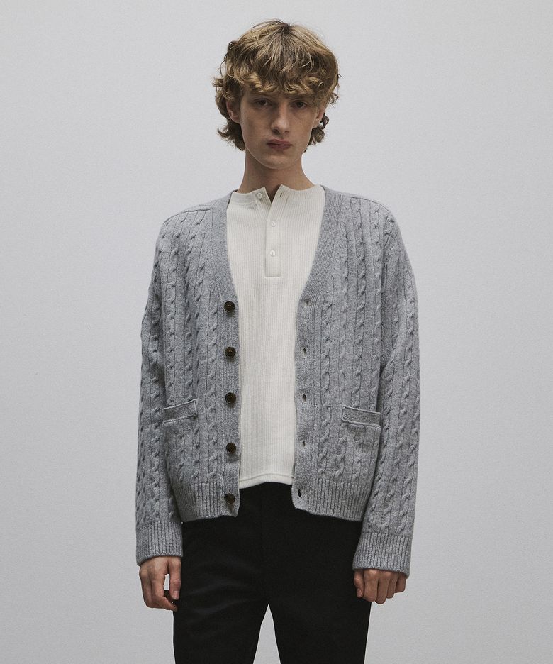 MERINO WOOL CABLE KNIT CARDIGAN GREY