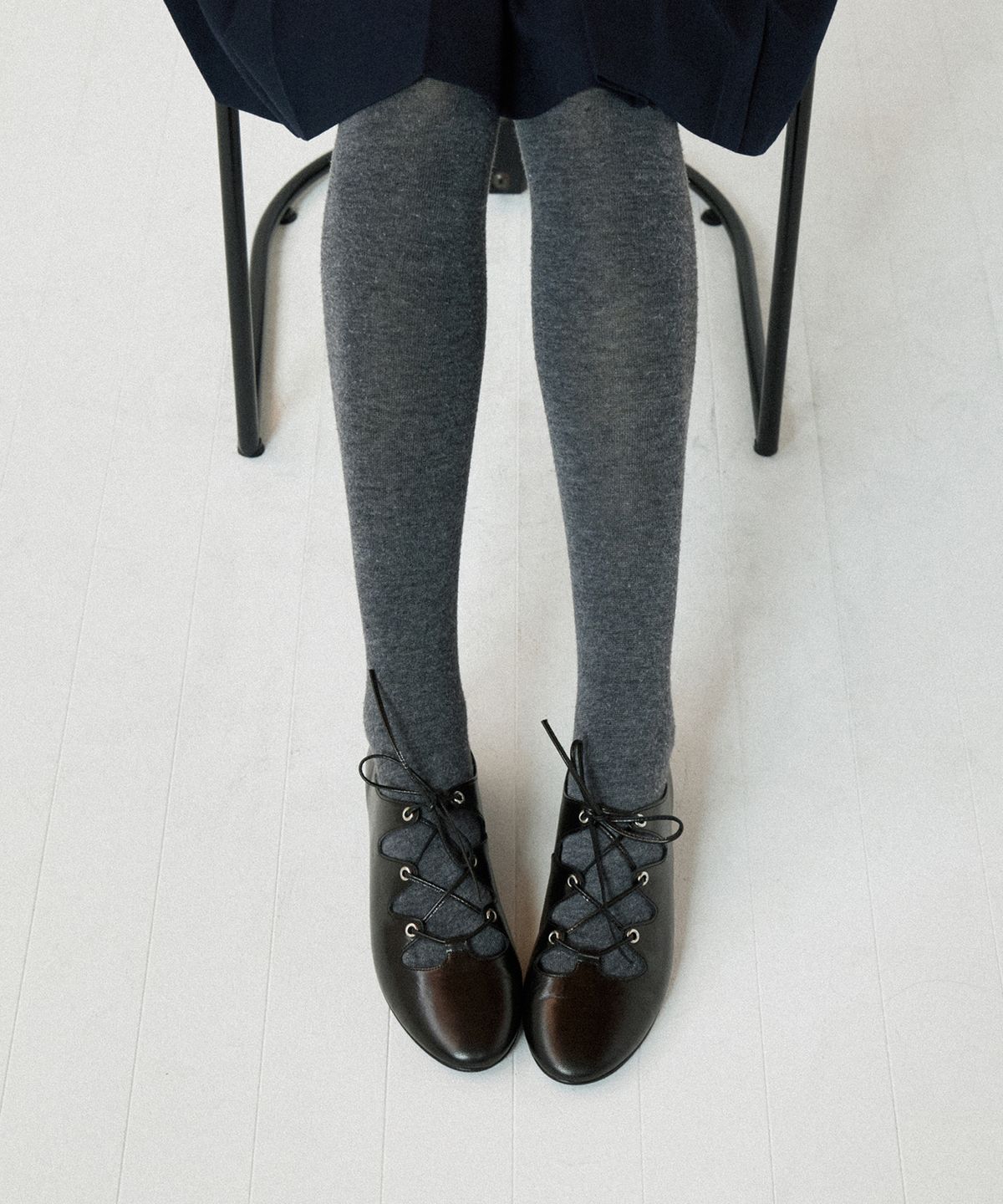 호와스(HOWUS) MARILYN LACE-UP FLAT (BLACK)