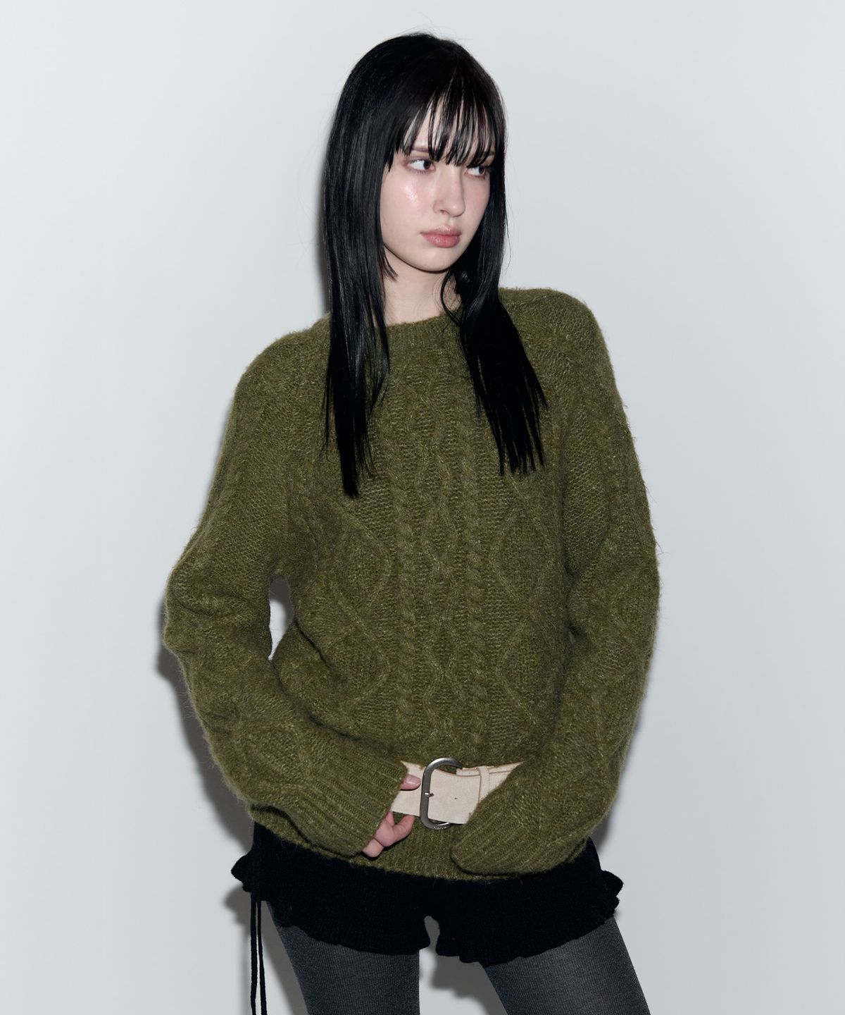 로라로라(ROLAROLA) MOHAIR LOOSE FIT CABLE KNIT KHAKI