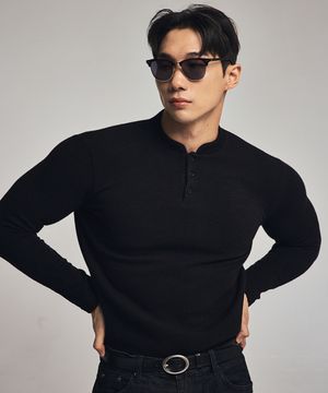 케이블 니트 헨리넥 머슬핏티셔츠 블랙