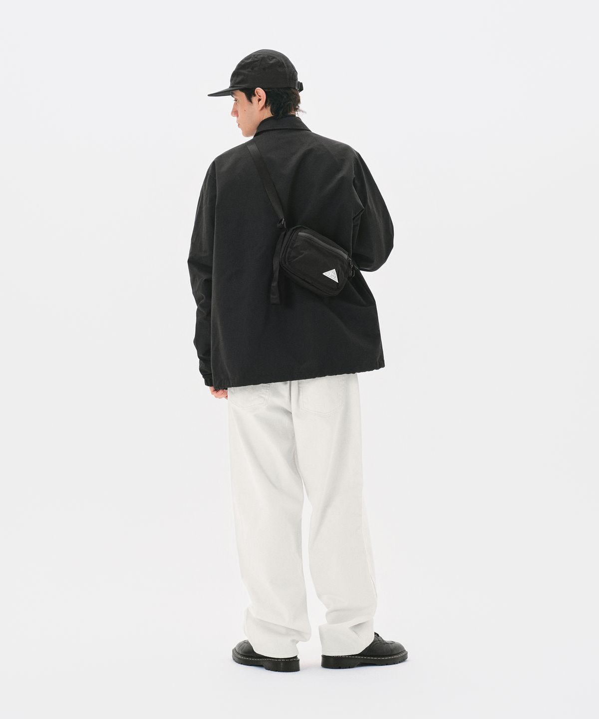 파운드포켓(FOUNDPOCKET) 다이스 크로스 백 블랙