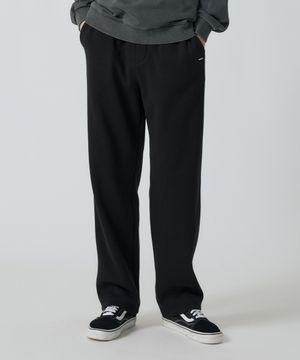 더블 플리스 스트레이트 팬츠 [매트 블랙]_HF4TP067