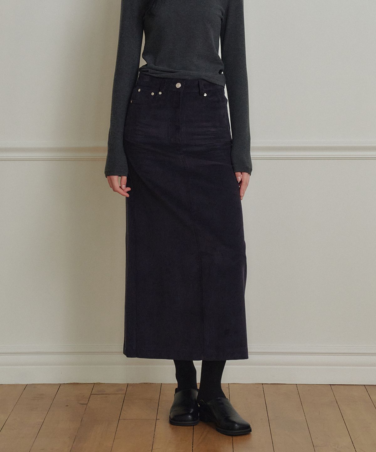 마롯(MARROT) Corduroy Slim Skirt_Navy