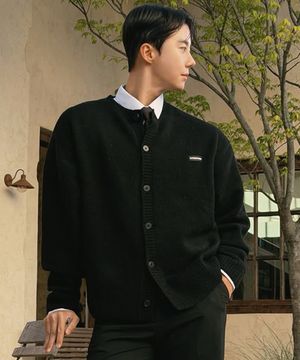 Round-Neck Solid Cardigan (BLACK)