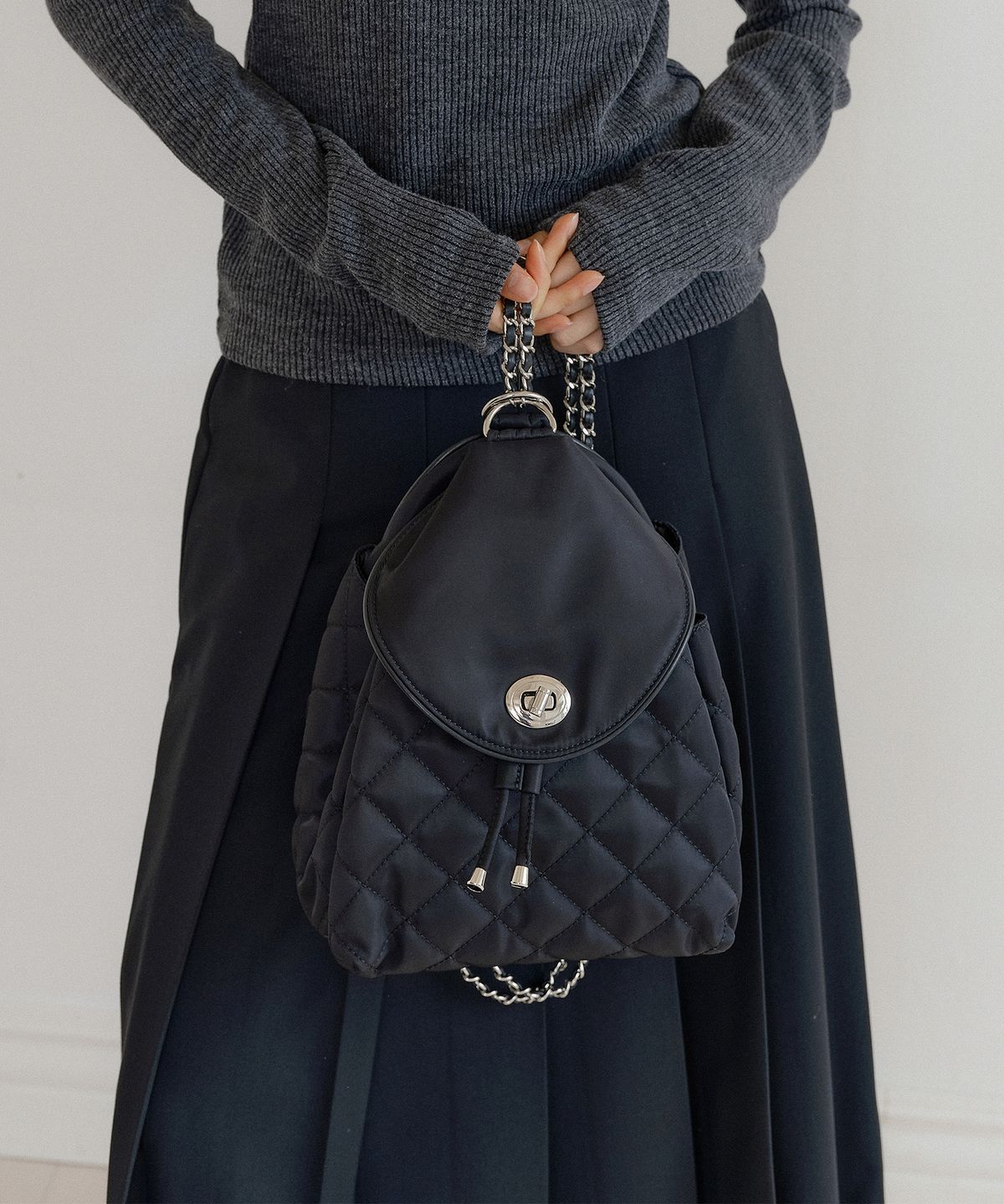 루시르주(LUCIR ZU) Convertible Quilted Chain Bag (black)