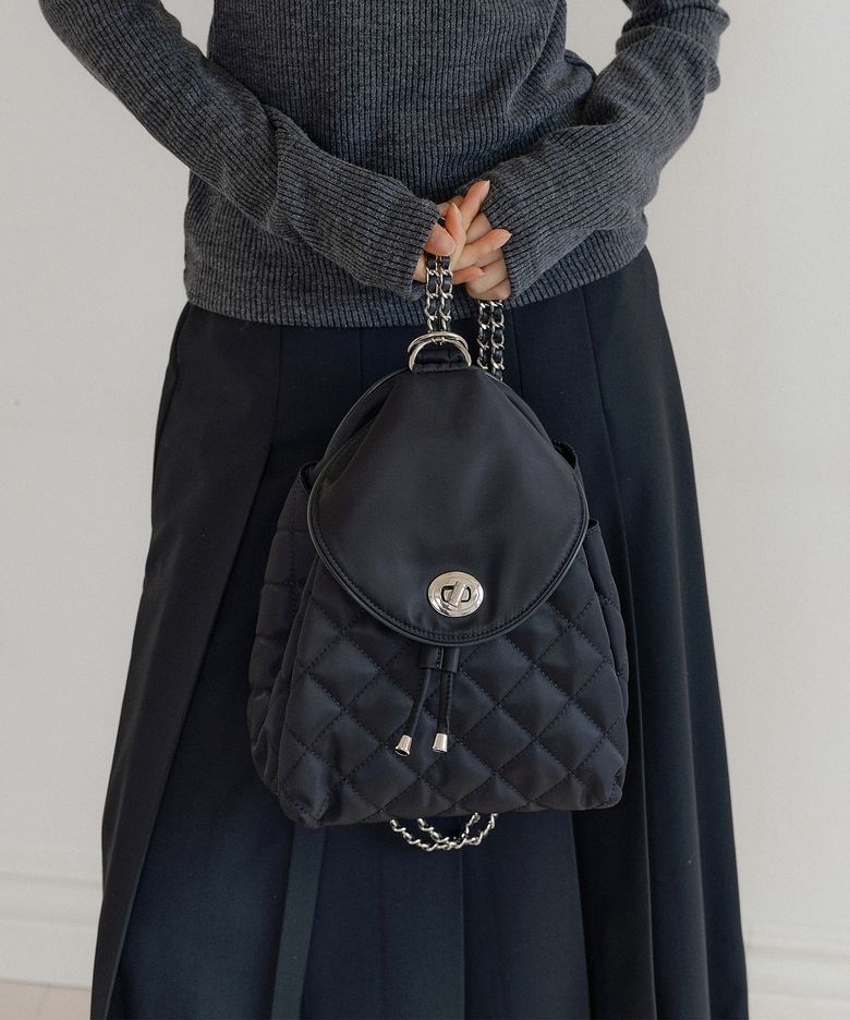 Convertible Quilted Chain Bag (black)