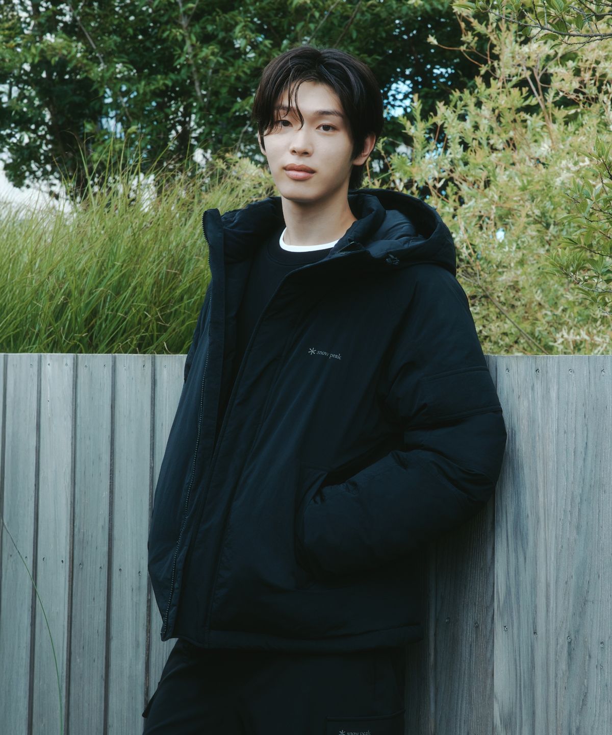 스노우피크 어패럴(SNOWPEAK APPAREL) 시티캠퍼 유틸리티 후드 다운 자켓 (S26WMGDJ68) Black