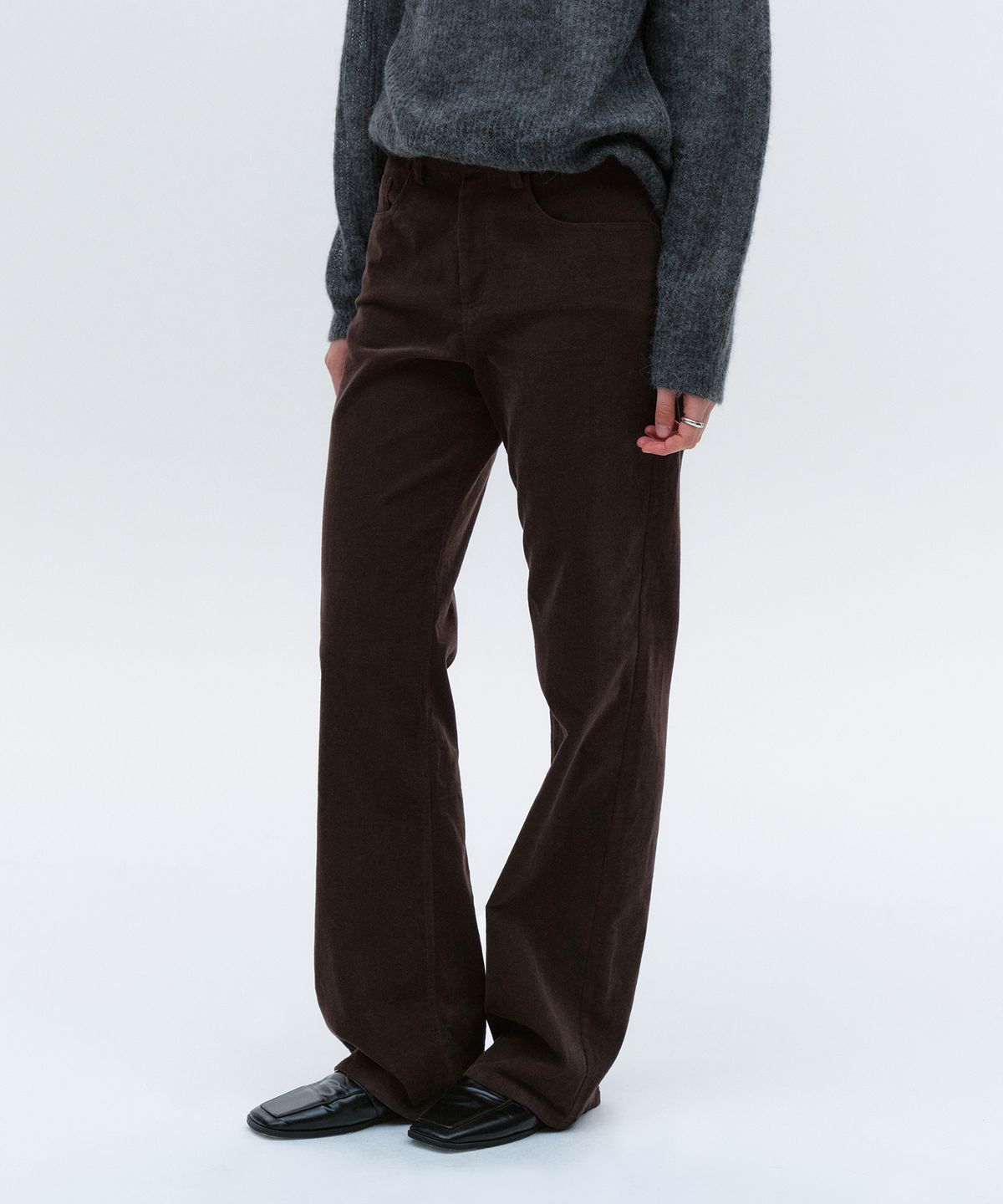 솔티페블(SALTY PEBBLE) FINE-WALE CORDUROY PANTS [BROWN]