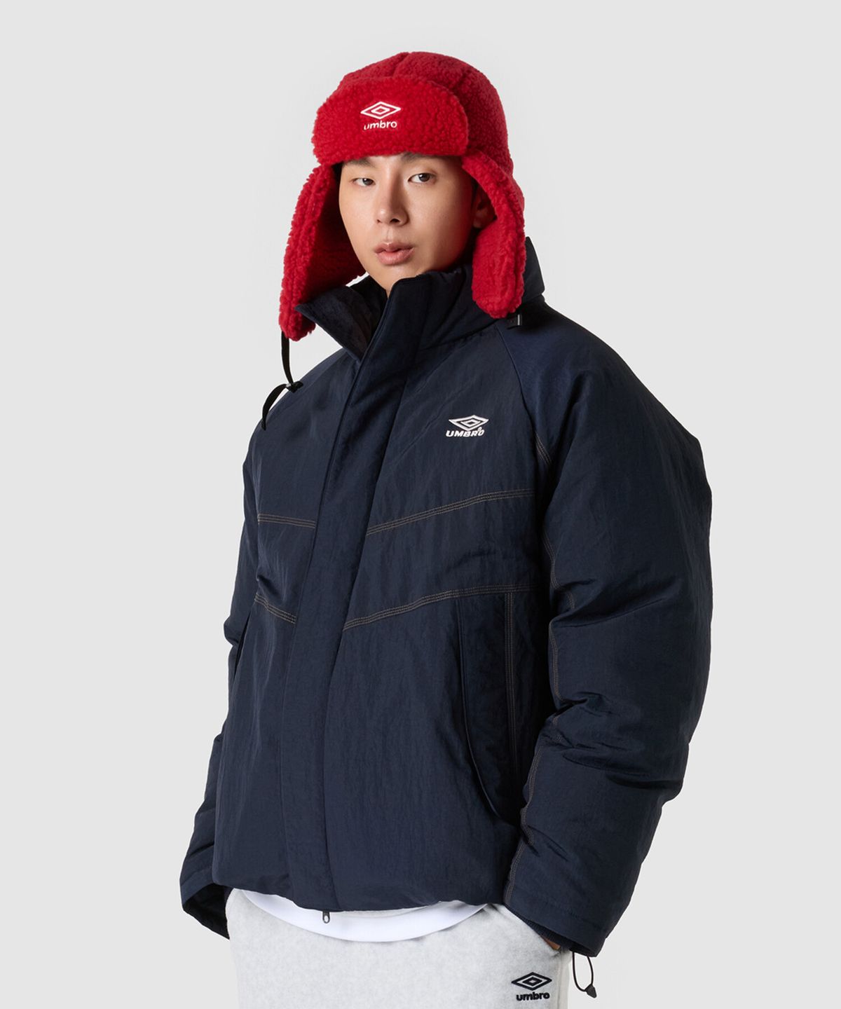 엄브로(UMBRO) 크리스피 타슬란 머스코비 덕 다운 자켓 네이비 UQ321CDJ92