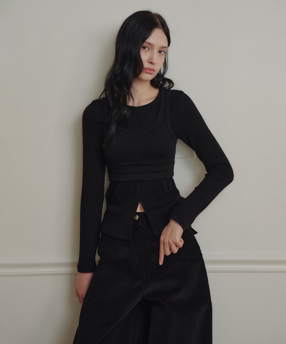 마롯(MARROT) Sleeveless Top Layered T-shirt_Black