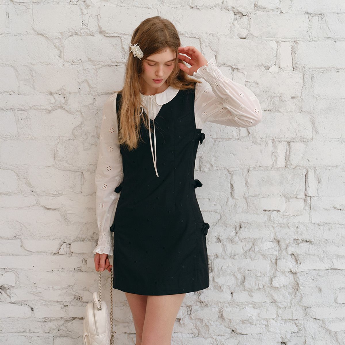 쎄무아듀(CEST MOIDEW) Cest_Embroidered dot sleeveless dress