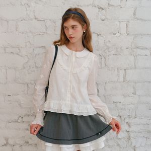 Cest_Embroidered flower ruffle blouse