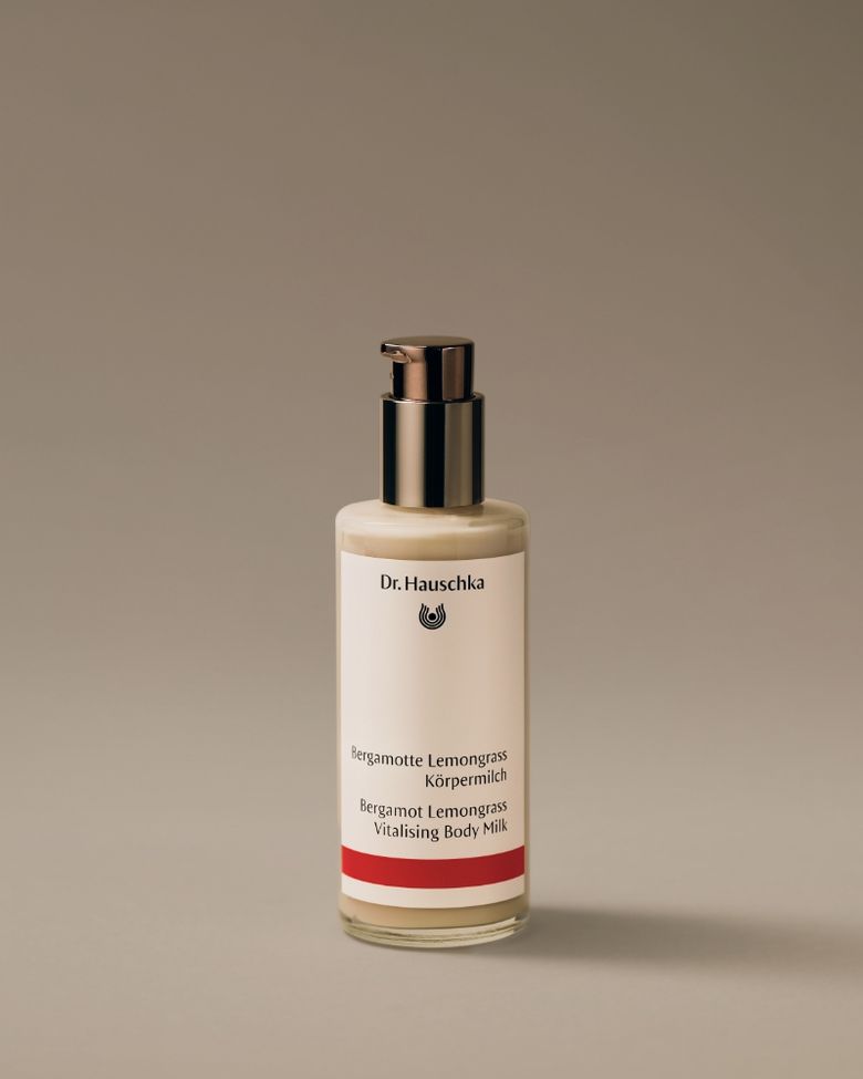 레몬 레몬그라스 바이탈라이징 바디밀크 145ml