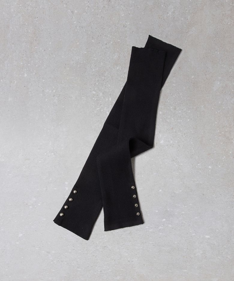 Fev_Button leg warmer(black)_DFLAA25509BLK