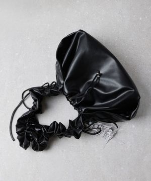 Fev_Ruffle bag_large(black)_DFBAA25501BLK