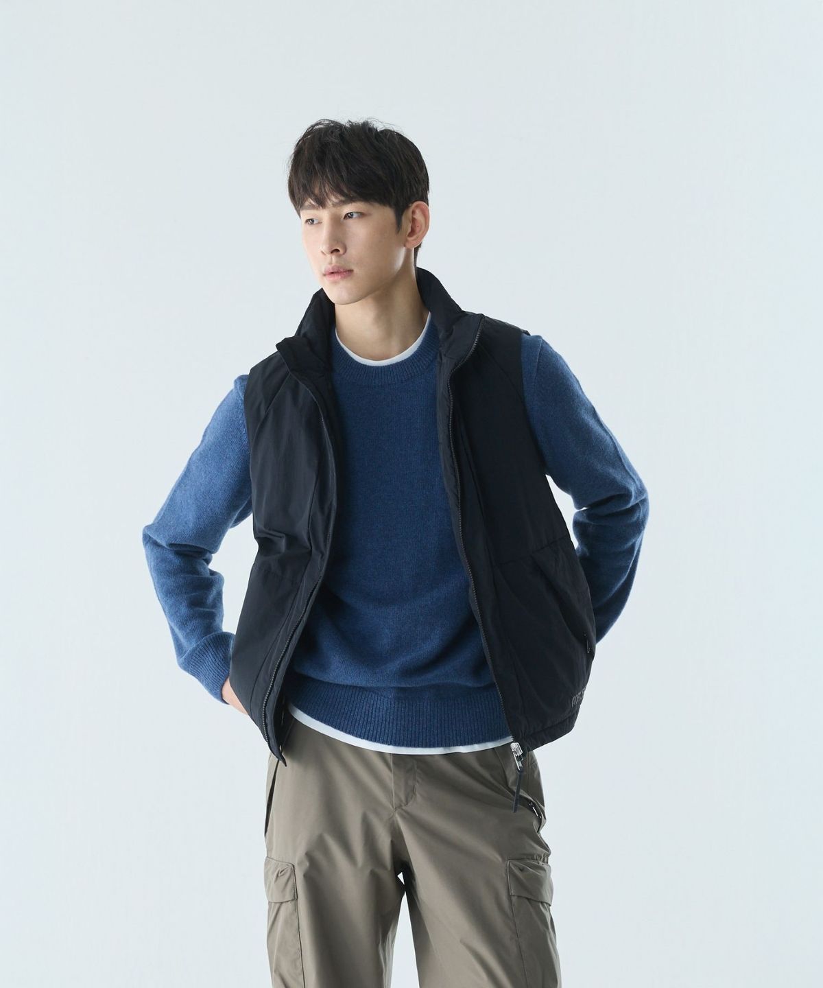 에이글(Aigle) 남성 라운드 넥 울 블렌드 스웨터 AIW25MKNI004MLI