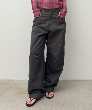 CURVED STURDY TROUSERS (dark grey)