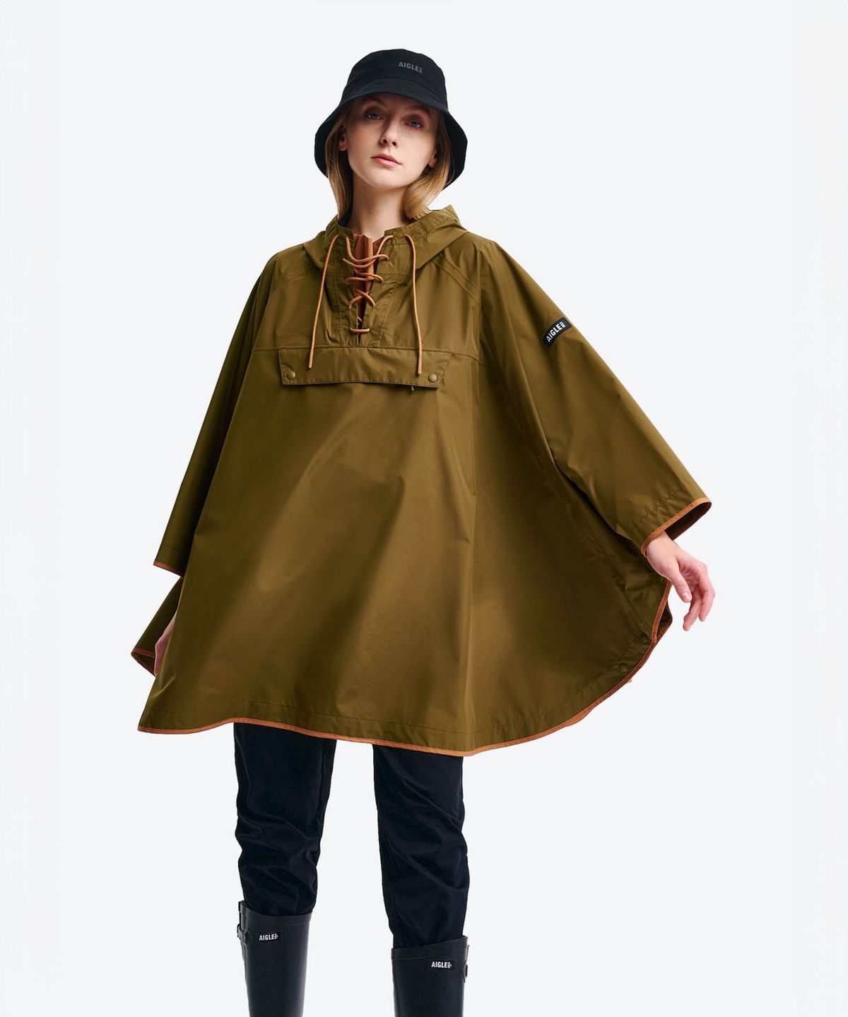 에이글(Aigle) MTD 2.5L 컴팩터블 판초 AAW25UOUT001VKC