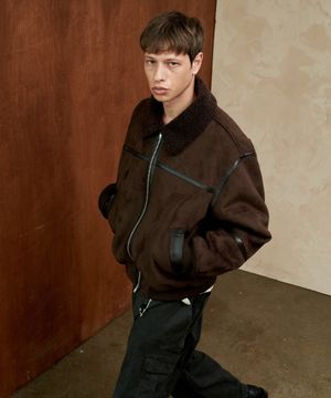 스웨이드 세미 오버 라인 무스탕 맨 (브라운)