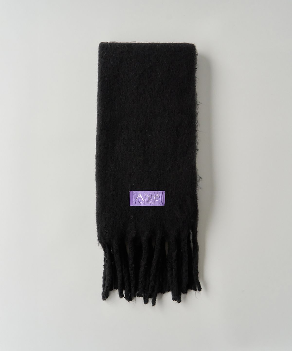 아흐레(AHRE) Boucle Oversize Brush Bold Muffler_BLACK