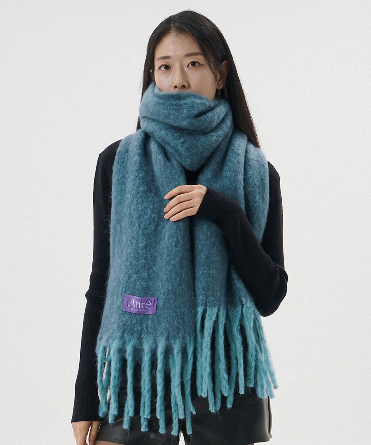 아흐레(AHRE) Boucle Oversize Brush Light Muffler_TEAL