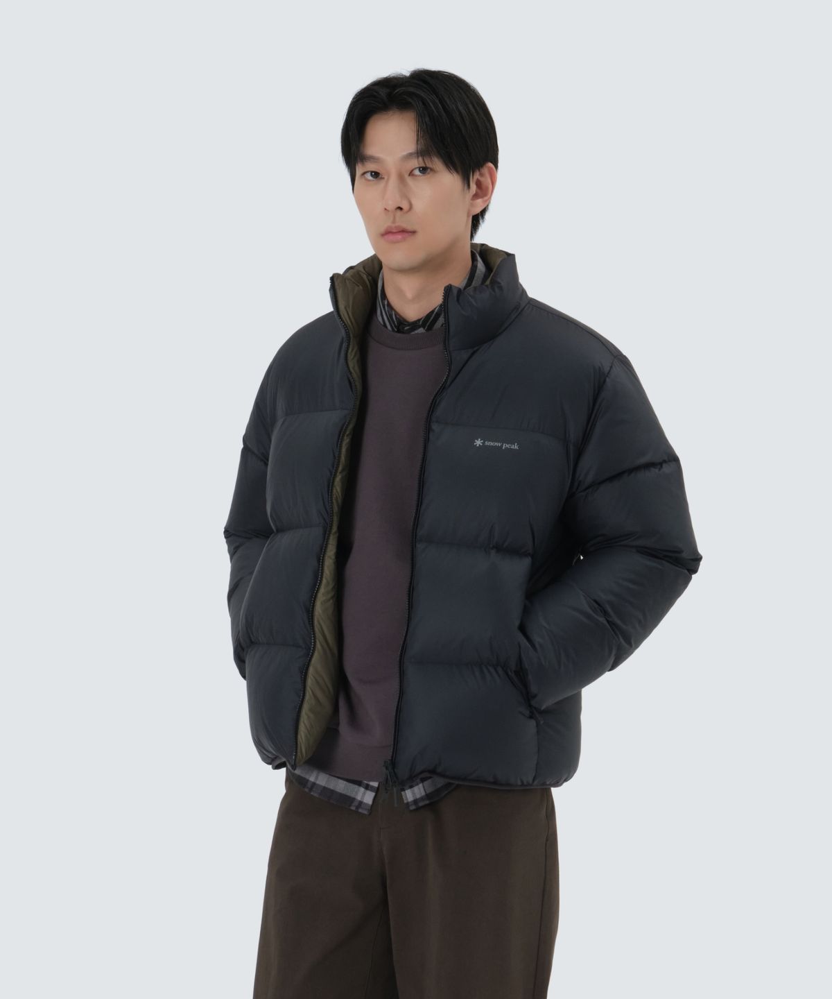 스노우피크 어패럴(SNOWPEAK APPAREL) 에어노바 퍼텍스 리버시블 스탠드넥 헤비 다운 자켓 (S25WMPDJ16) Black
