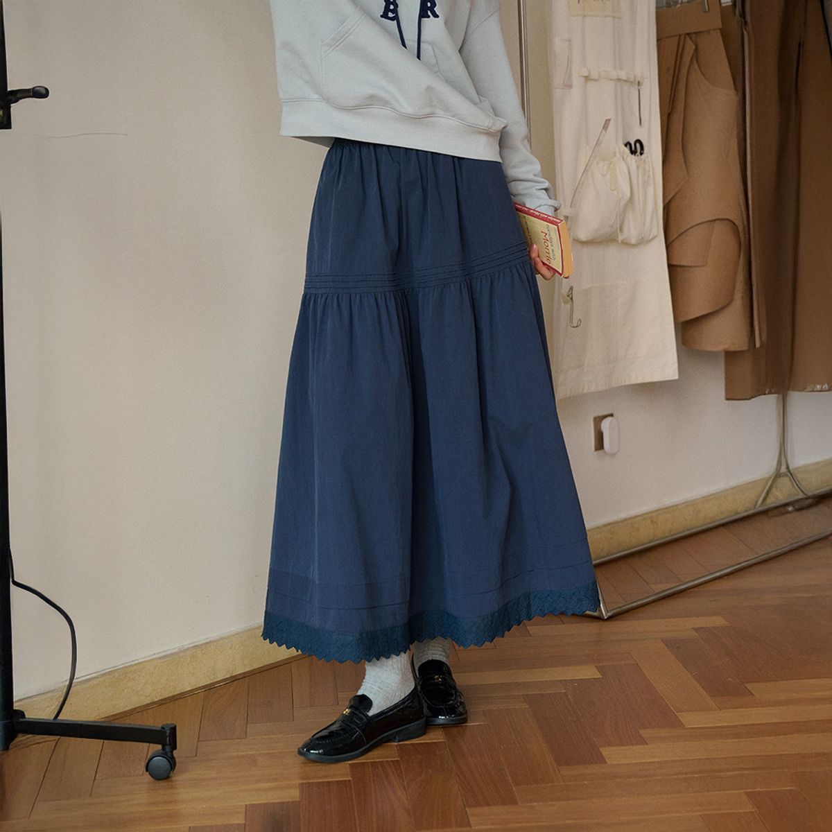 심플레트로(SIMPLE RETRO) SR_Openwork lace a-line skirt_2color