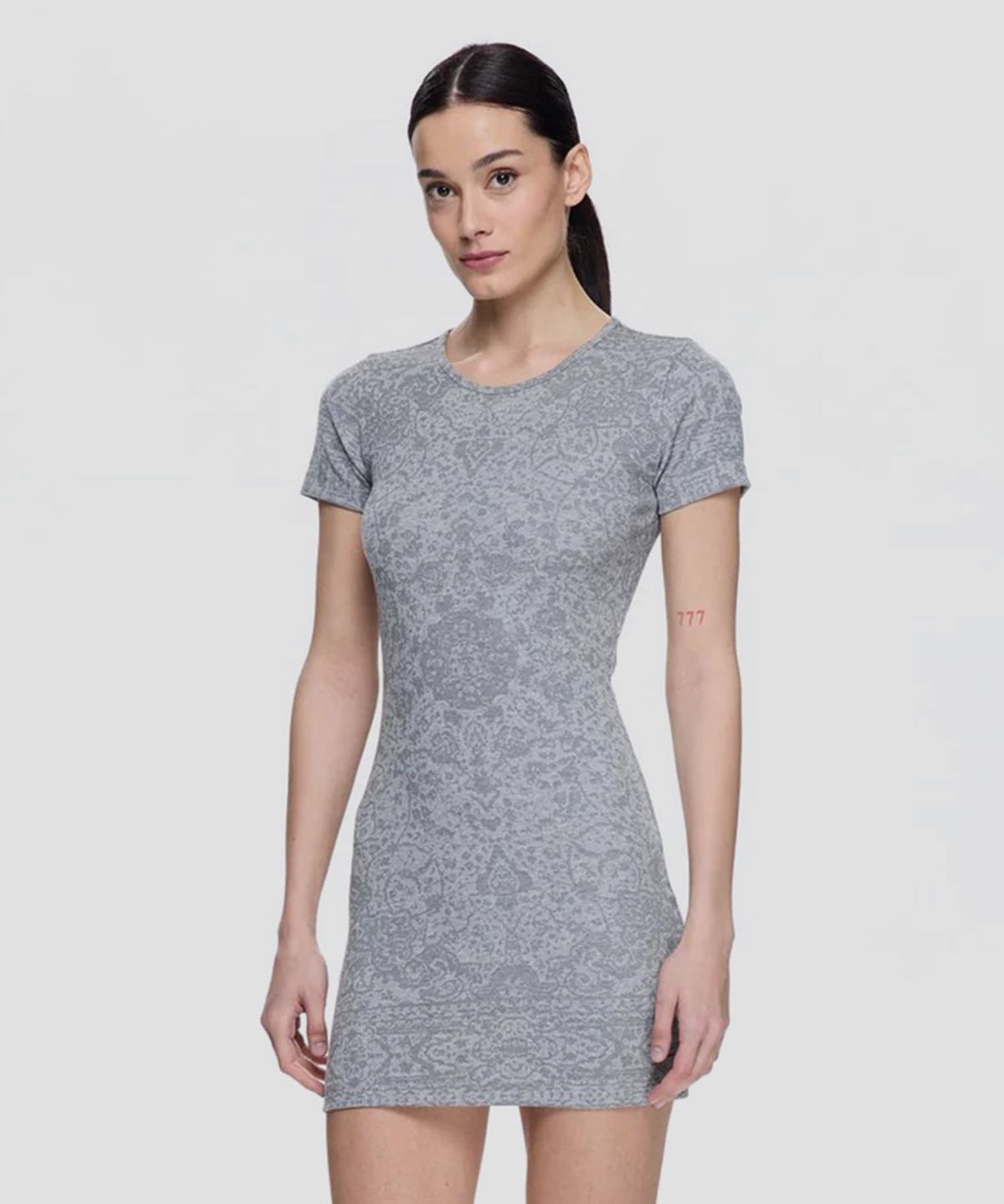 레 벤자민(LES BENJAMINS) (W) 드레스 401 그레이 멜란지 카페트 올오버 DRESS 401 GREY MELANGE CARPET ALLOVER