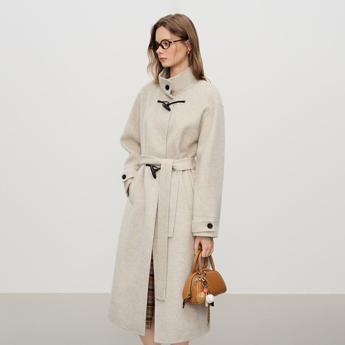 웬스데이딜라잇(WEDNESDAY DELIGHT) WD_Horn button belted coat_2color