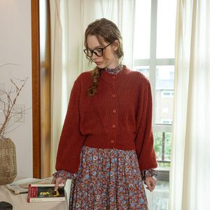 DD_Red crewneck knit cardigan