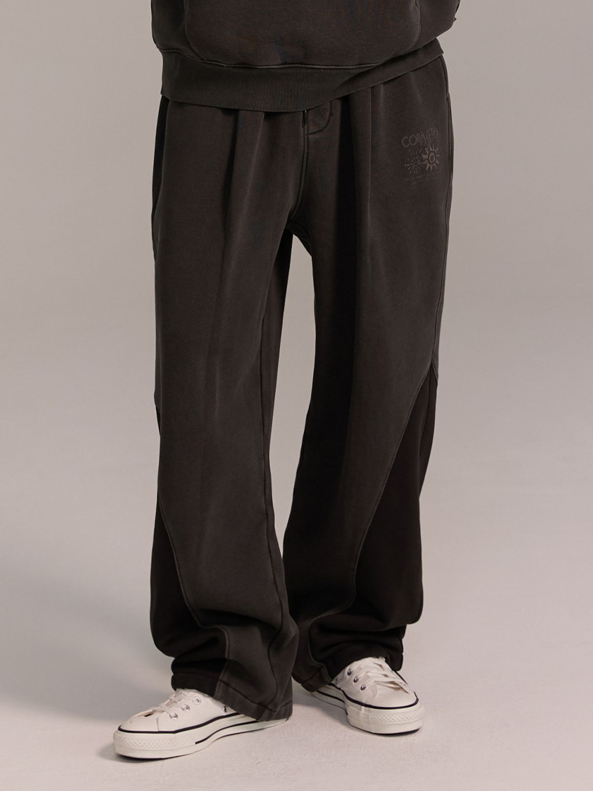 코브마스터(COBMASTER) DYED BLOCK SWEAT PANTS [CHARCOAL]