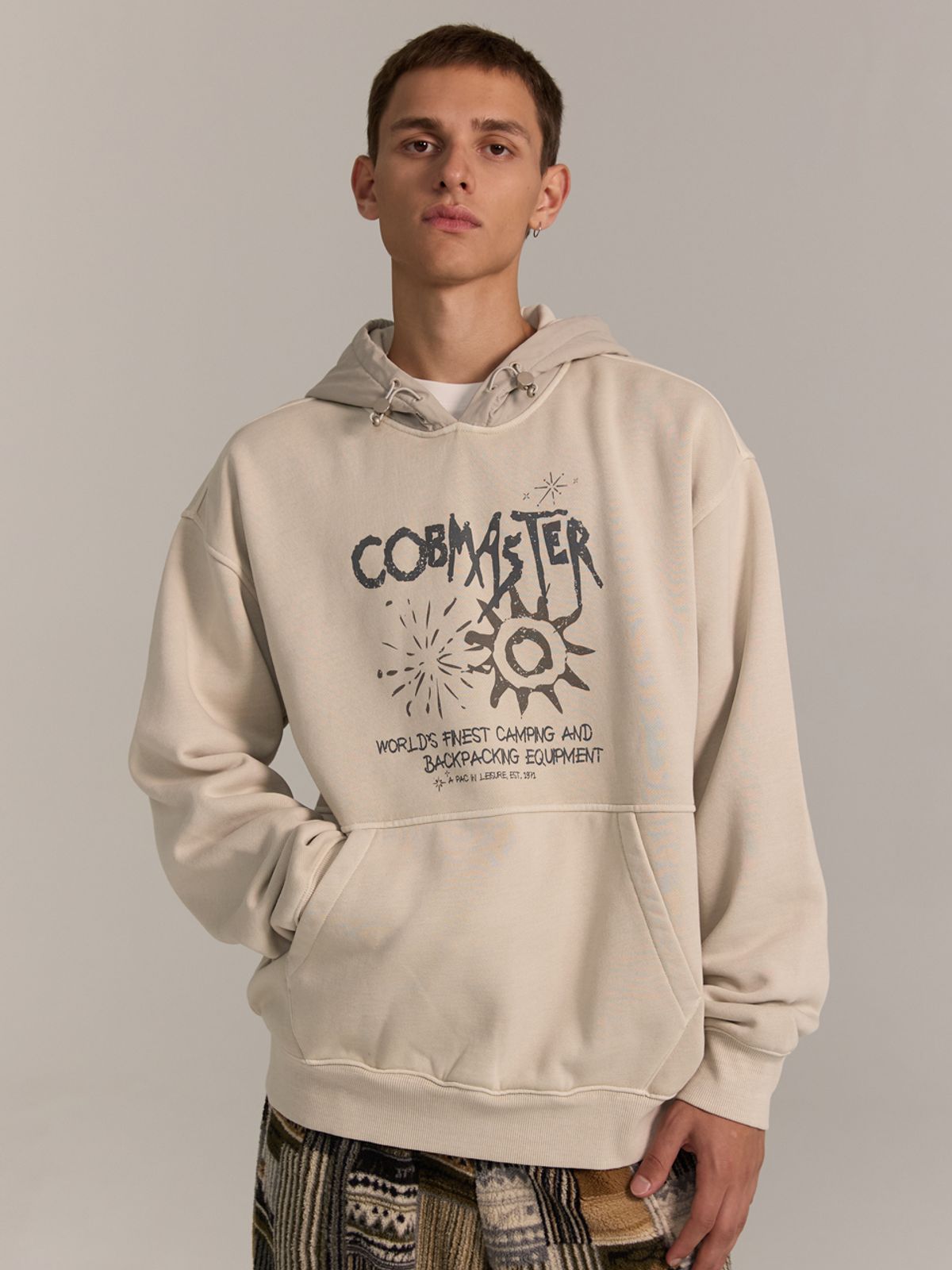 코브마스터(COBMASTER) DYED BLOCK SWEAT HOODIE [BEIGE]
