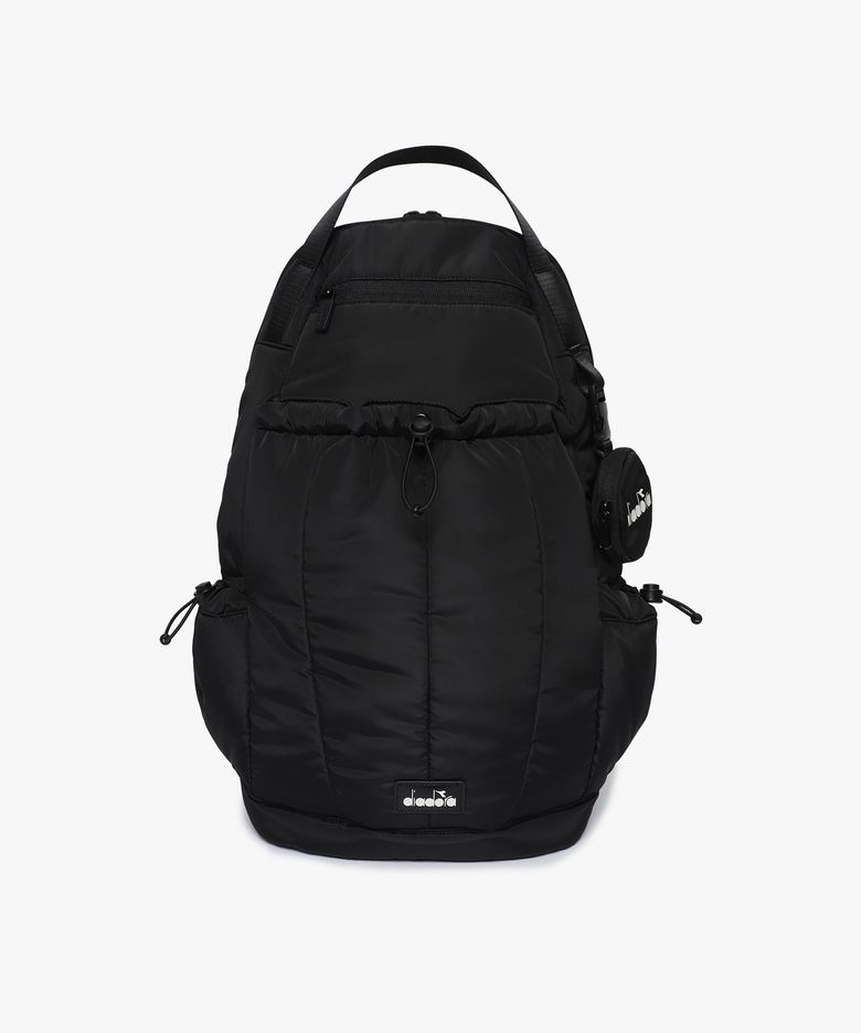 패디드 슬링백 BLACK