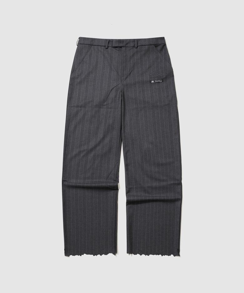 [UMBRO X SLAM JAM] 포멀 핀스트라이프 팬츠 차콜 UQ411CPTO1