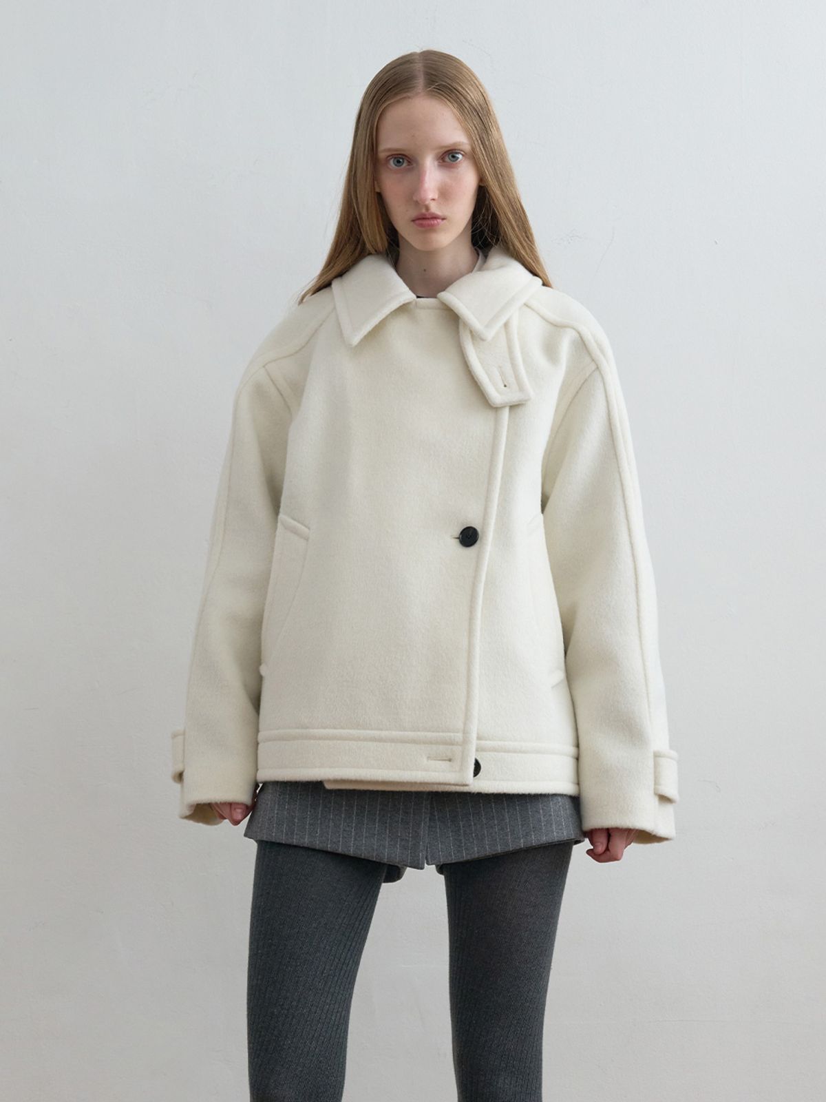 기준(KIJUN) Wool High Neck Half Coat Ivory