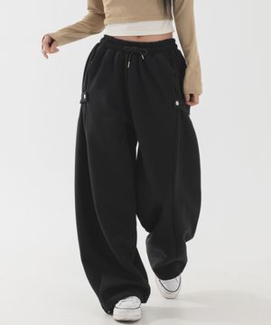 스냅 커브드 벌룬 스웨트 팬츠 (블랙)