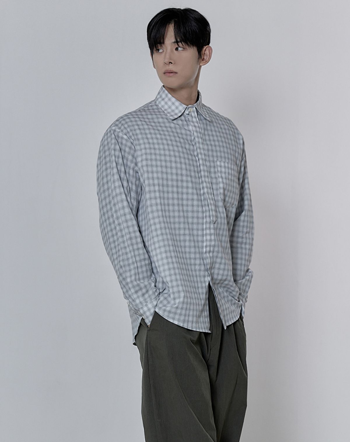 무건(MUGON) 그리드 타이 루즈핏 히든셔츠 _ 화이트 (타이 탈부착 가능)