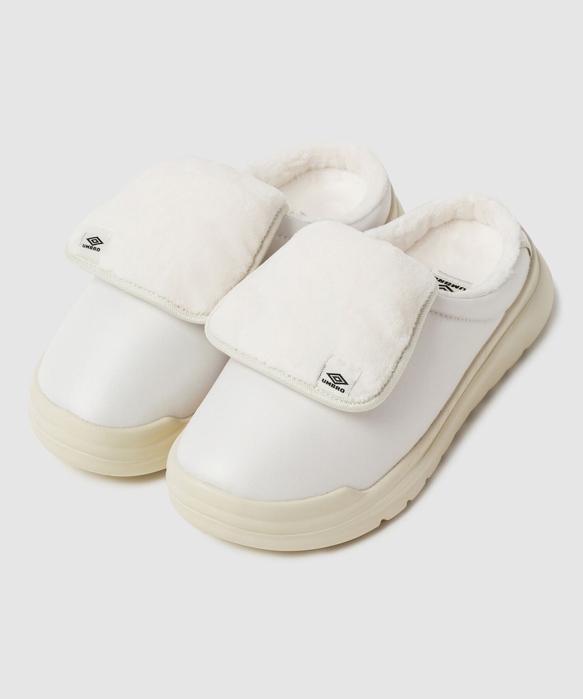 엄브로(UMBRO) HERITAGE PADDING MULE (헤리티지 패딩 뮬) 아이보리 UQ423ETPO0