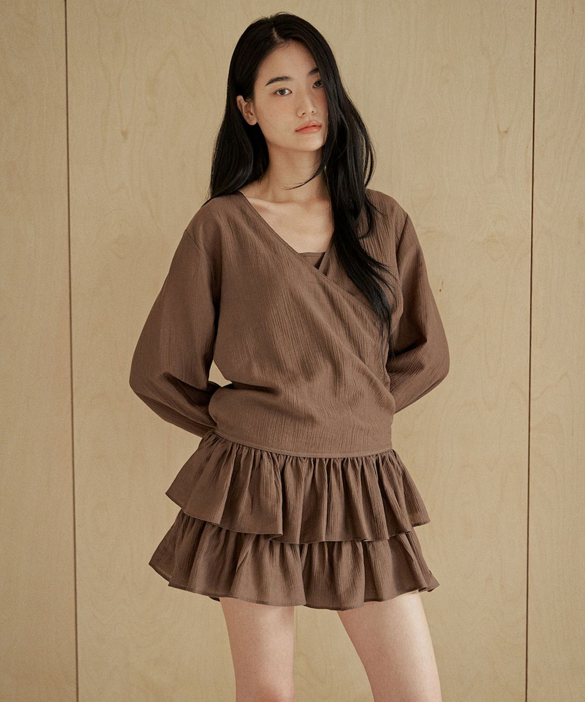 아우로(OURO) FRILL BLOUSE SET-UP [ BROWN ]