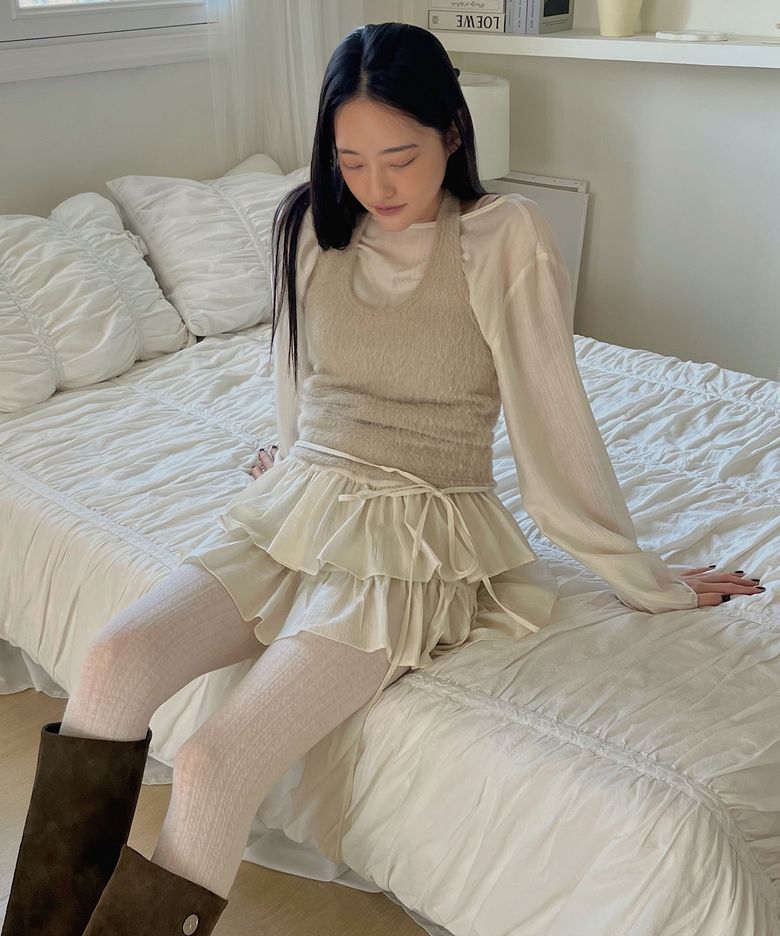 FRILL BLOUSE SET-UP [ CREAM ]