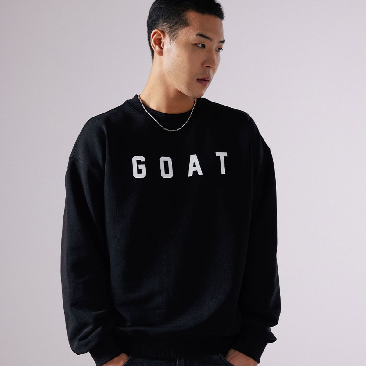 멜로우컨셉(MELLOW CONCEPT) M66 GOAT 맨투맨 블랙