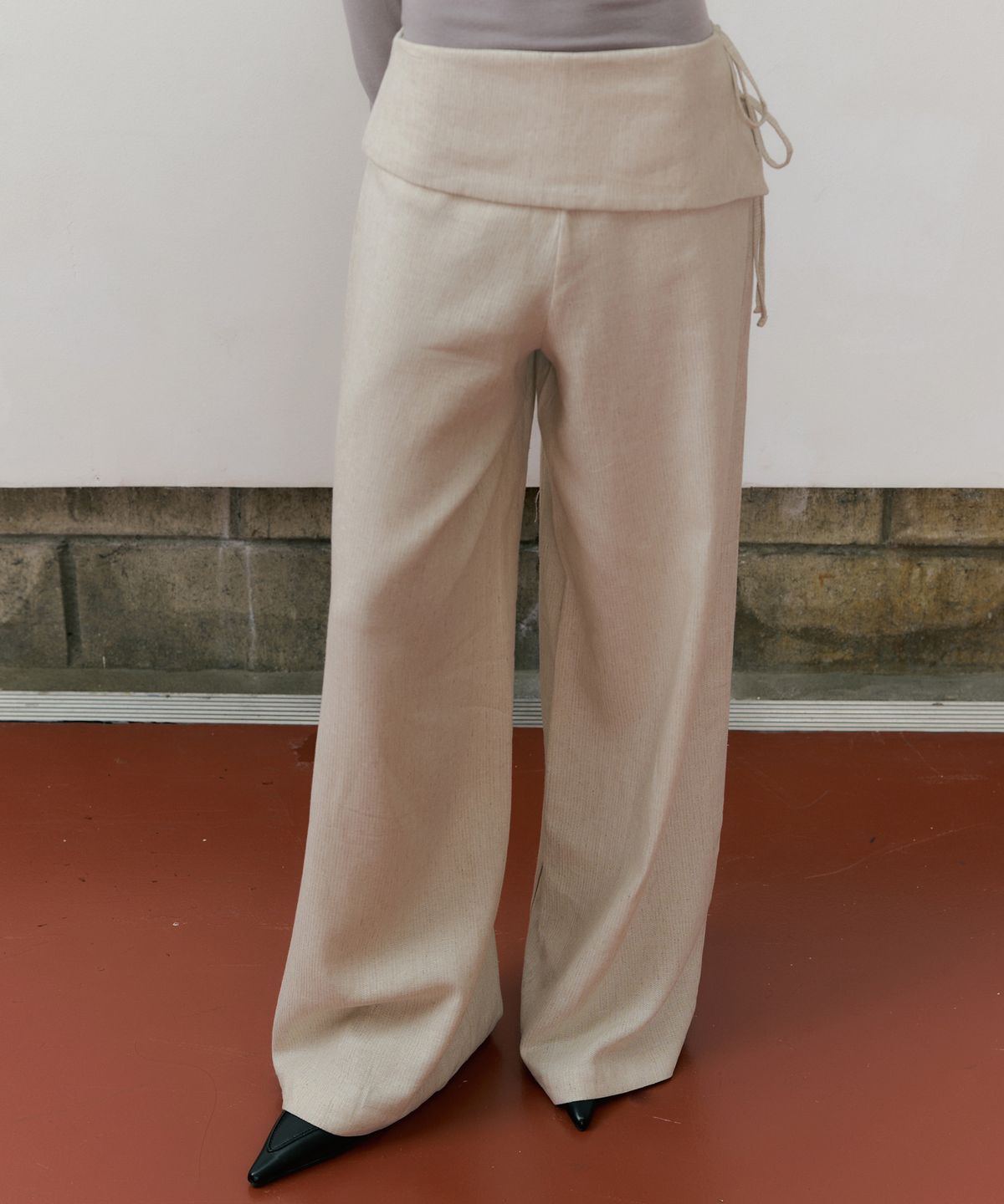 리올그(REORG) [리퍼브 특가] REF SIDE RIBBON MIDRISE PANTS NATURAL BEIGE