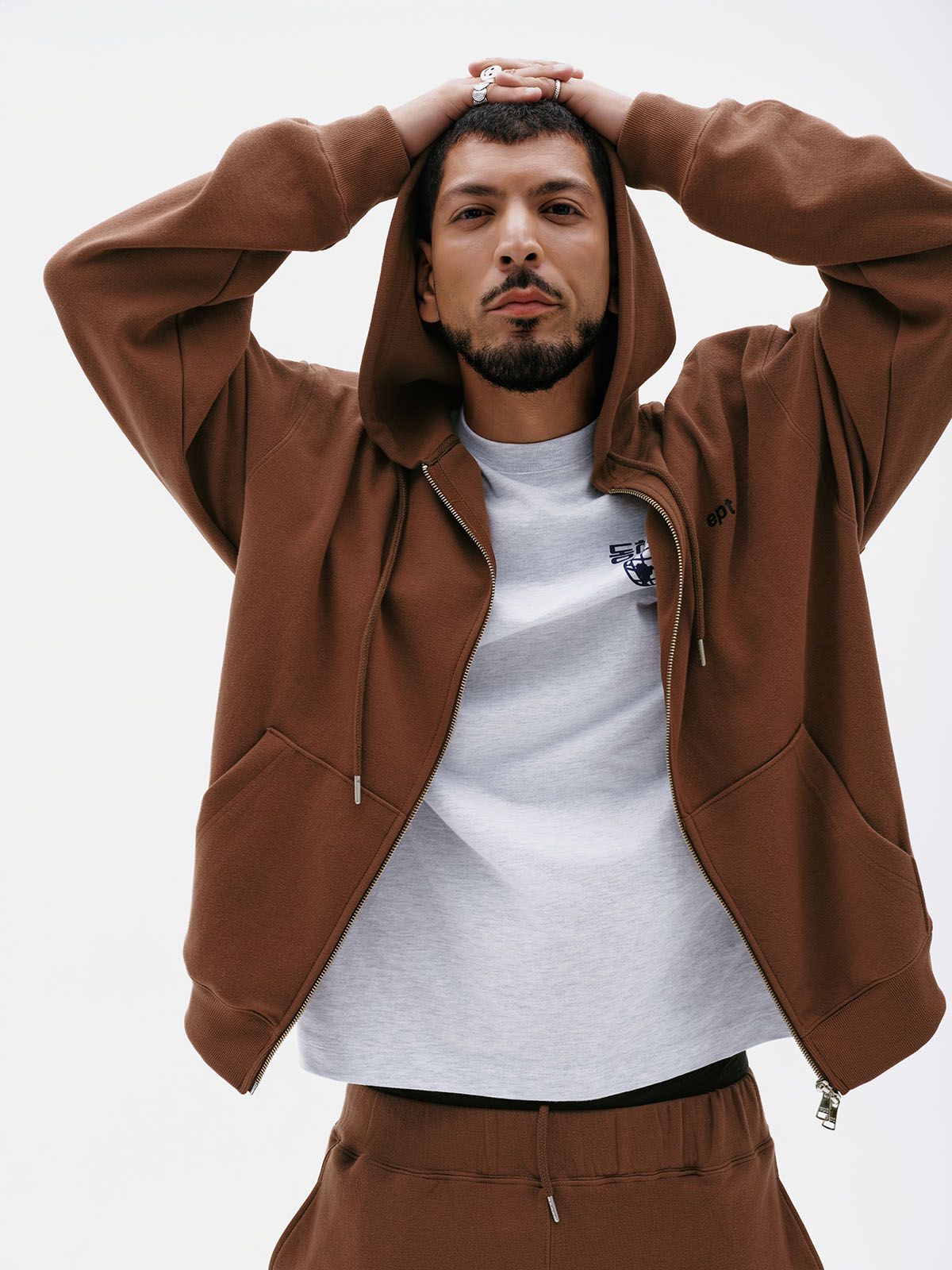 이피티(EPT) CLASSIC LOGO HOODIE ZIP UP (BROWN)