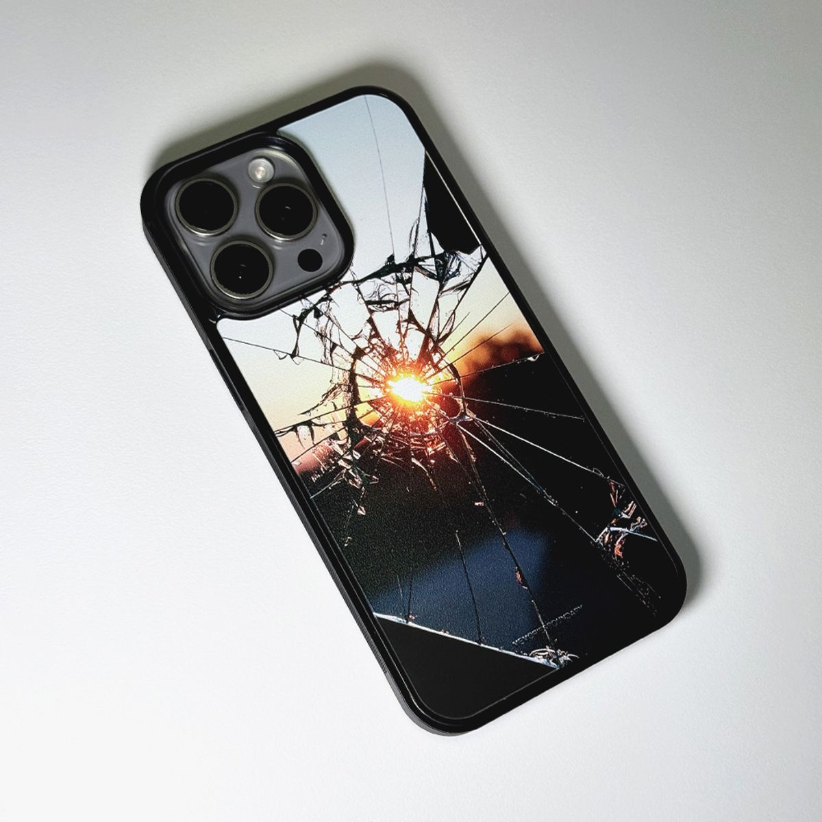 메모리즈바운더리(MEMORIESBOUNDARY) Crack of Dawn Bumper Mirror Phone Case (MagSafe)