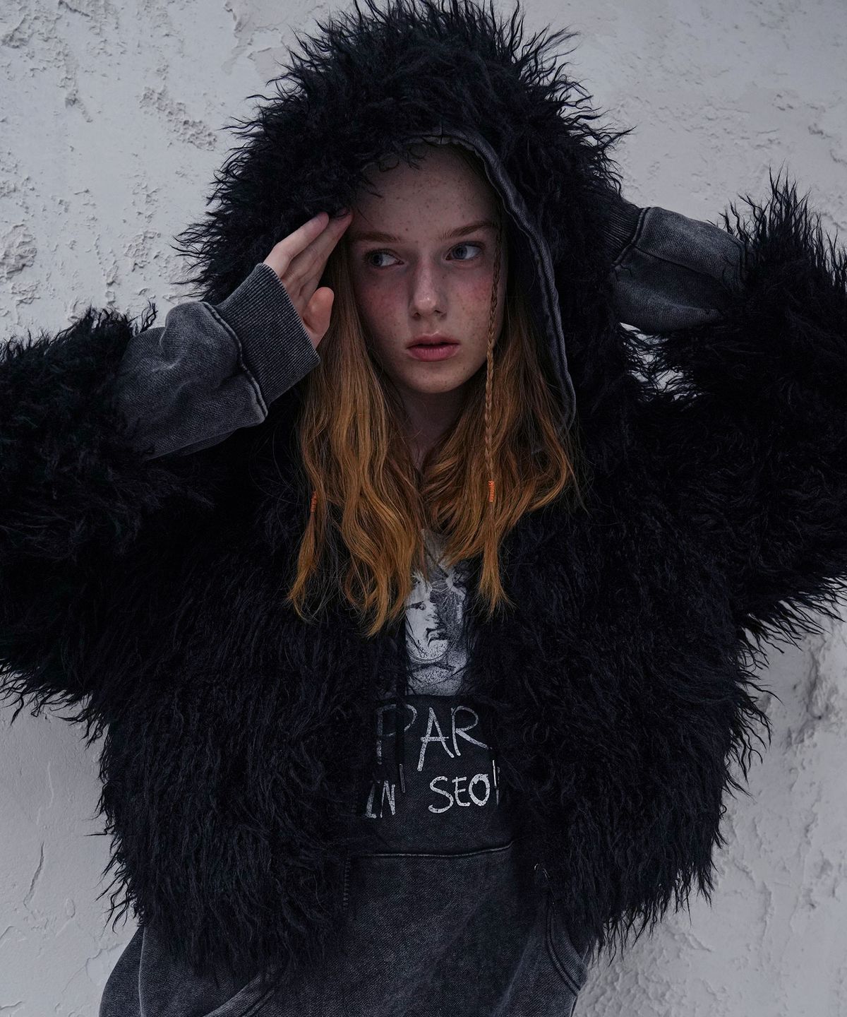 어반드레스(AVANDRESS) Fluffy Hood Jacket BLACK