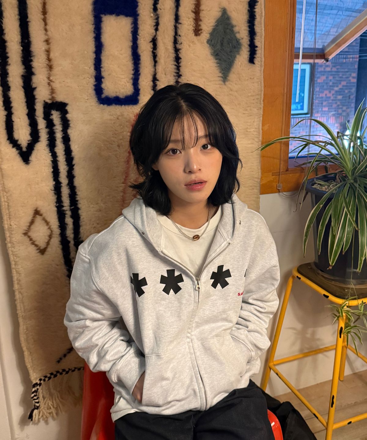 아모우(AMOU) Square Star Hoodie Zip Up WHITE MELANGE